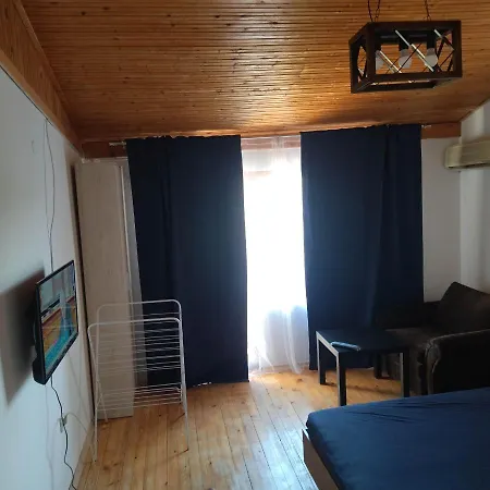 къща за гости Mиро Apartment *
